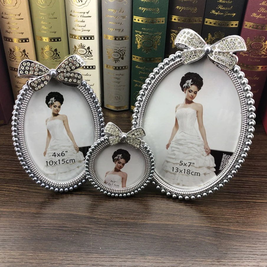 Perl Photo Frame Set